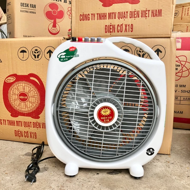 quạt hộp vuông Điện cơ x19, 6 cánh sải 300mm quạt hộp vuông Điện cơ x19, 6 cánh sải 300mm